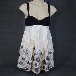 Jessica Simpson black and white Dress